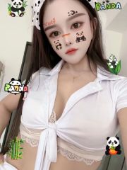 白嫩甜美可爱制服小骚货