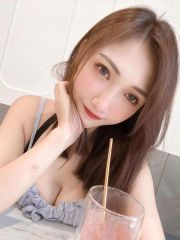 水多粉嫩模特兼职妹子