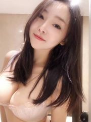 宝藏级大胸妹