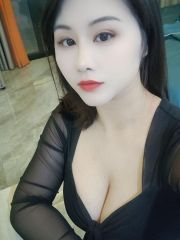 极品粉红鲍鱼闷骚小姐姐