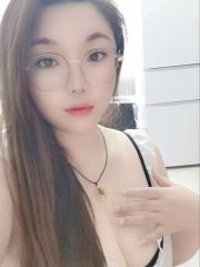 白嫩水多小妹兼职