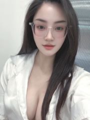 体验风骚眼镜小妹