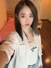 白嫩小模特
